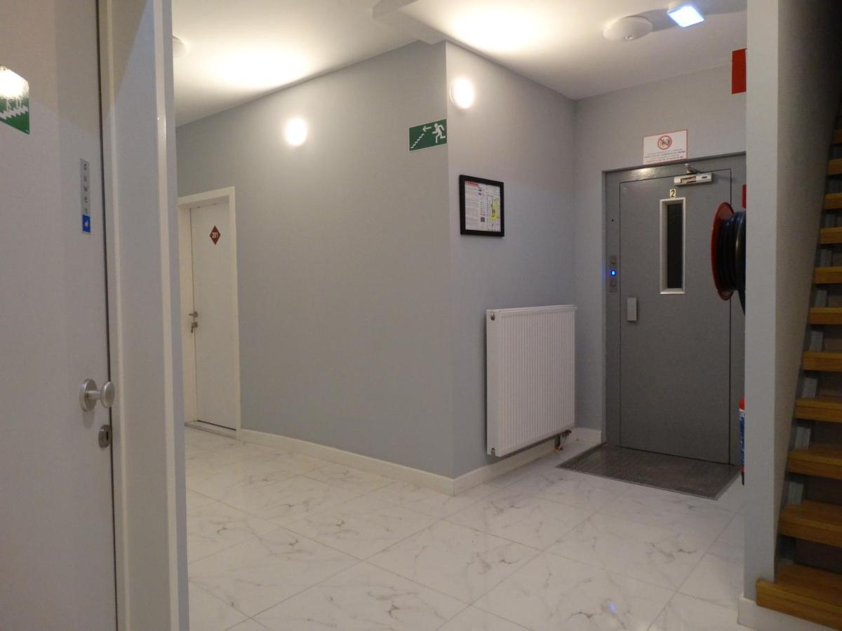 Hotel De La Gare Aalst Bagian luar foto