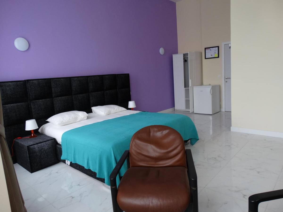 Hotel De La Gare Aalst Bagian luar foto
