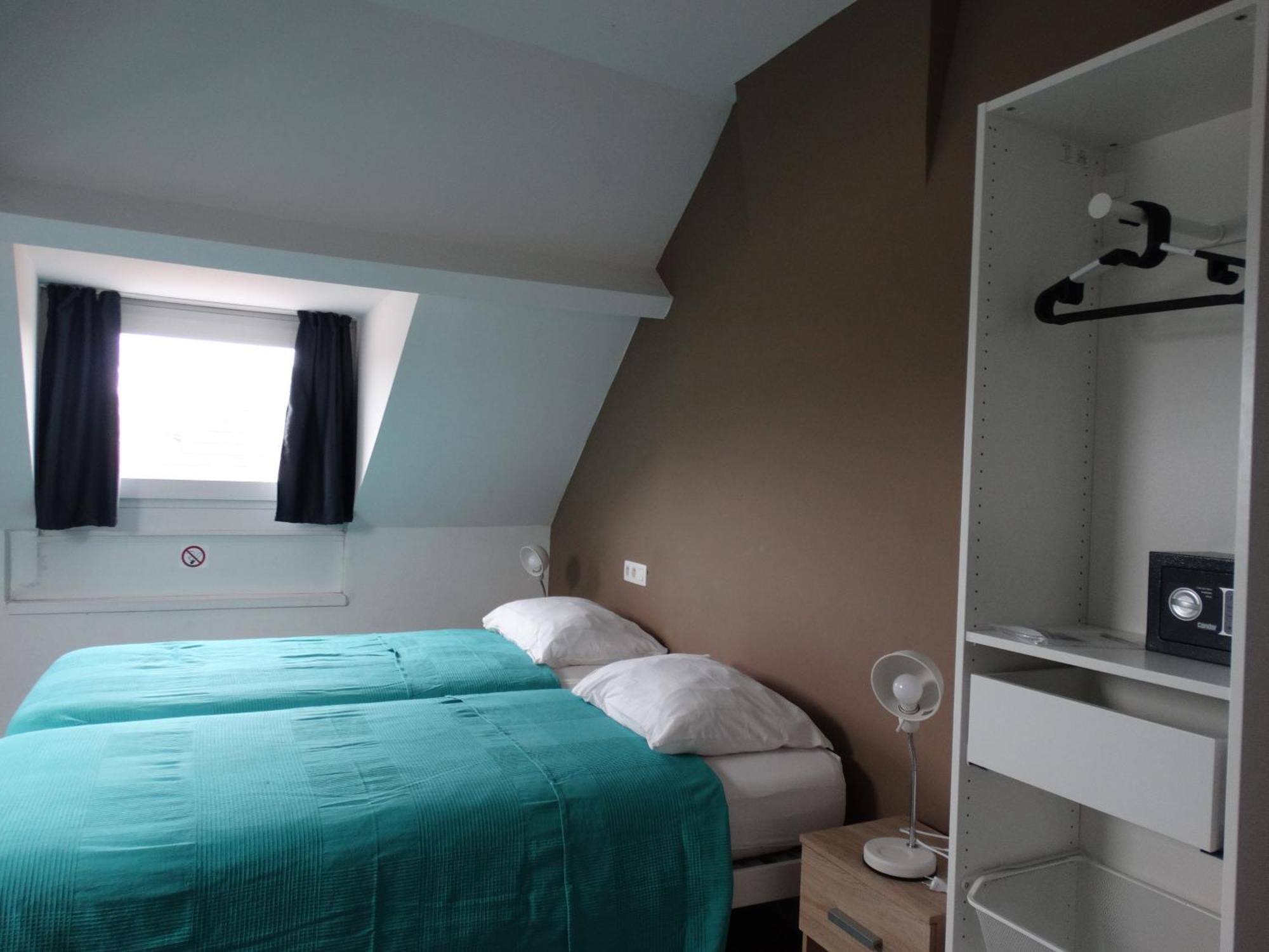 Hotel De La Gare Aalst Bagian luar foto