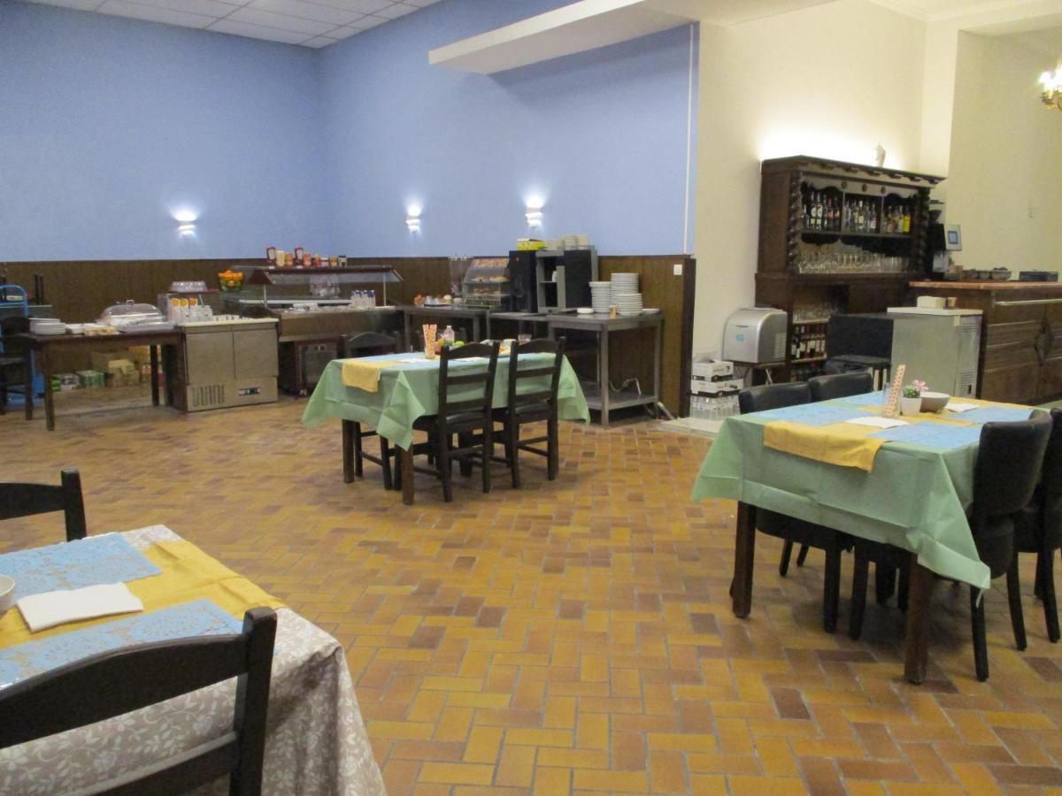 Hotel De La Gare Aalst Bagian luar foto